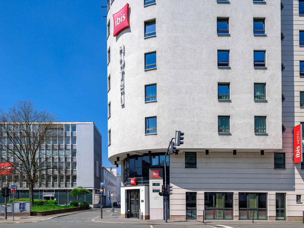 B&B Hotel Wuppertal-City Exterior photo